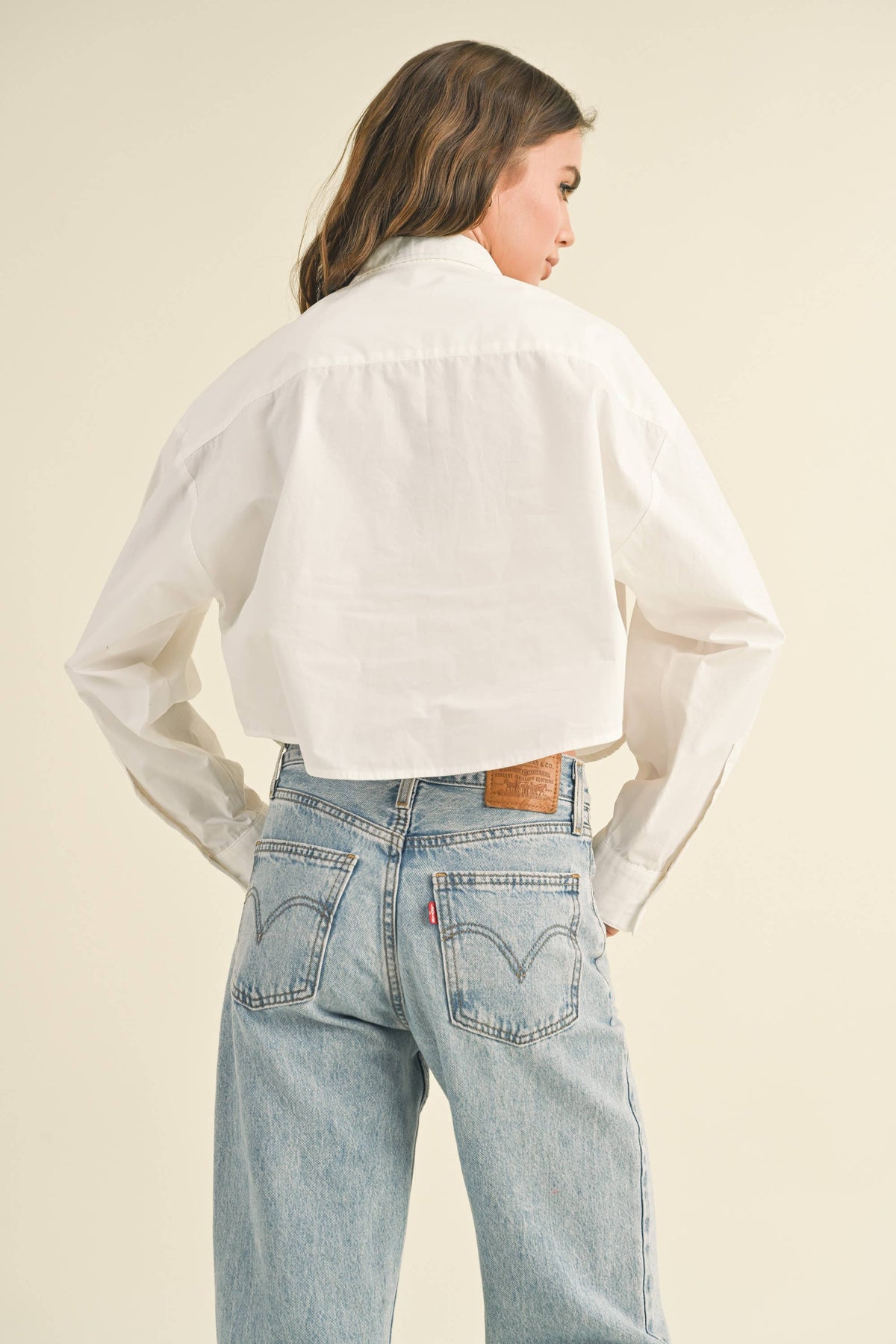 SHE MEANS BUSINESS CROPPED BUTTONDOWN SHIRT