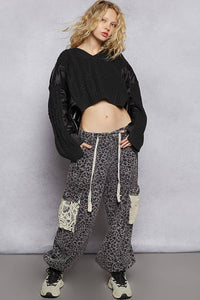 V-neck long sleeve twist knit contrast pullover