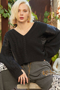 V-neck long sleeve twist knit contrast pullover